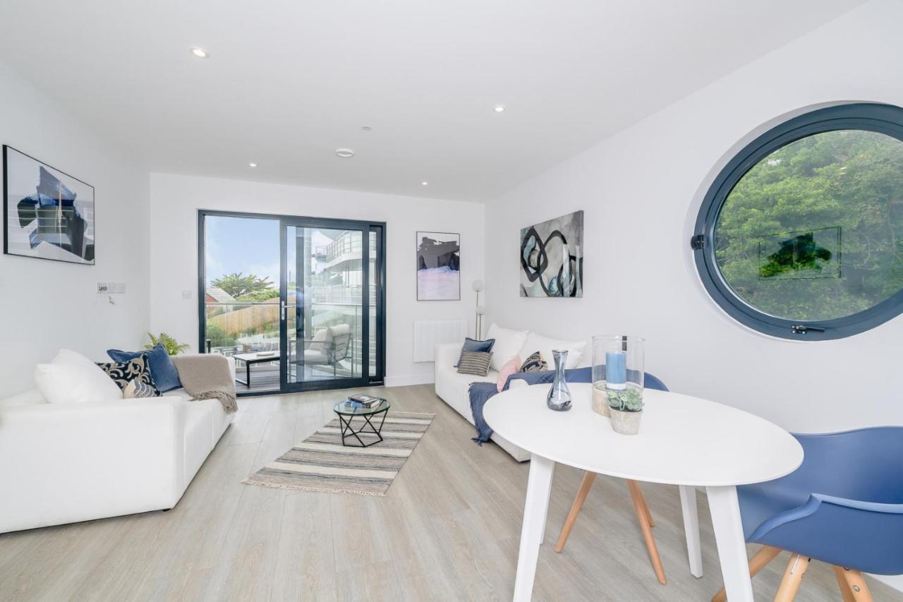 5 Middlecombe - Luxury Apartment At Byron Woolacombe, Only 4 Minute Walk To Woolacombe Beach! Luaran gambar