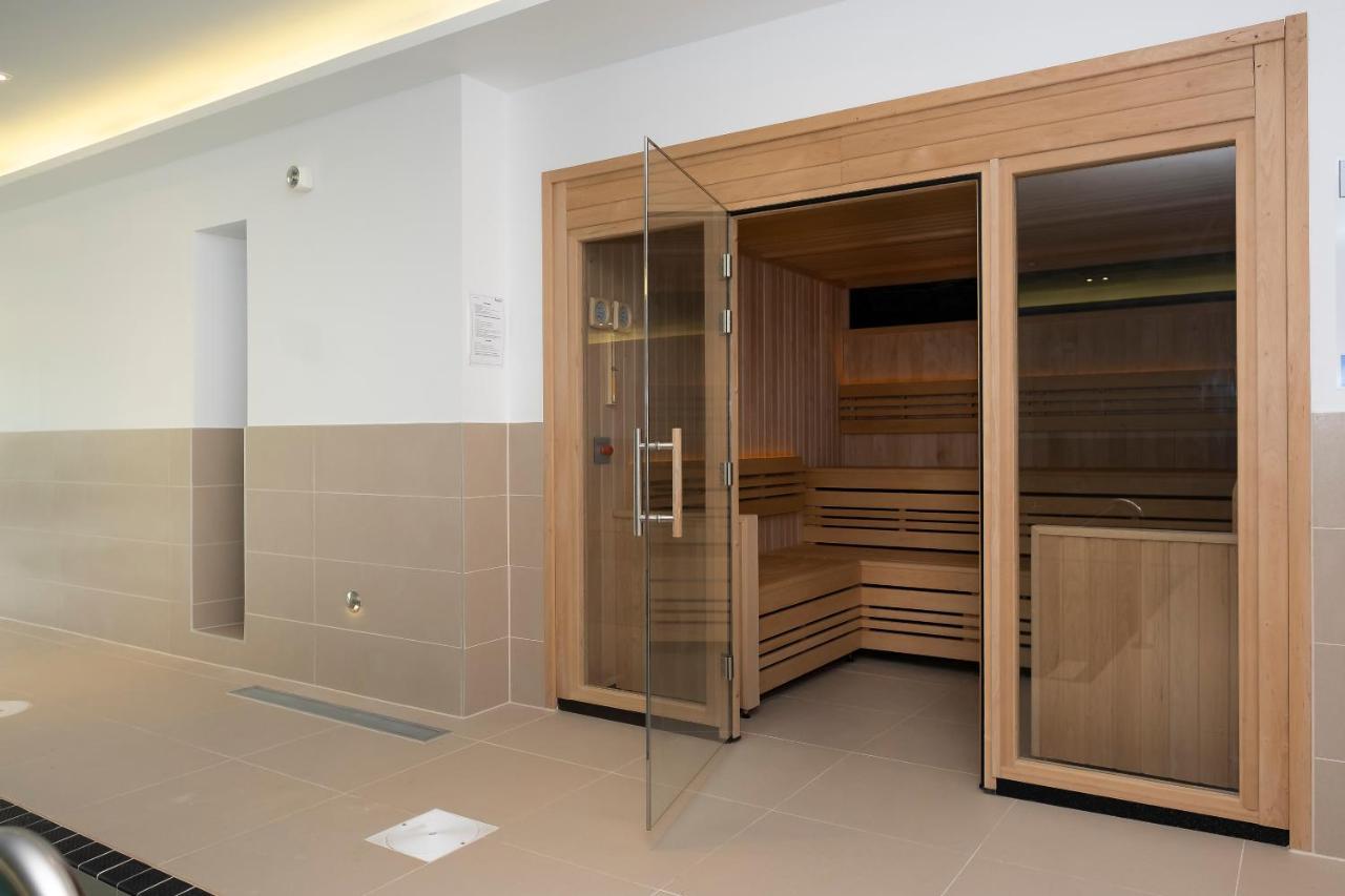 5 Middlecombe - Luxury Apartment At Byron Woolacombe, Only 4 Minute Walk To Woolacombe Beach! Luaran gambar