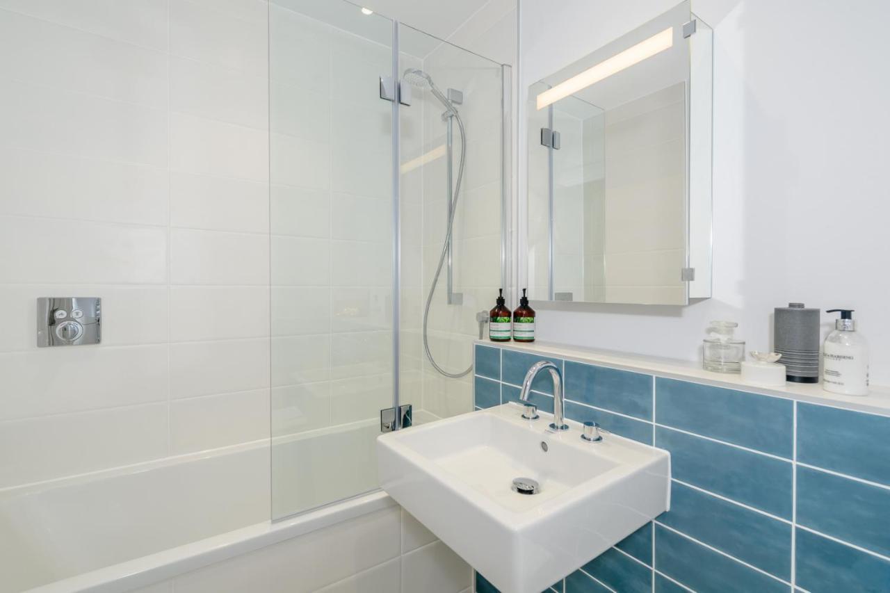5 Middlecombe - Luxury Apartment At Byron Woolacombe, Only 4 Minute Walk To Woolacombe Beach! Luaran gambar
